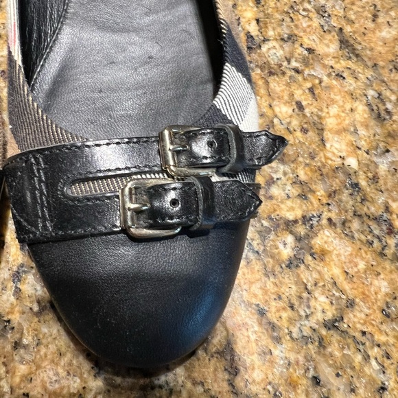 Burberry flats authentic size 39 - Picture 12 of 12